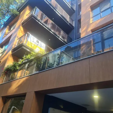 Apartment Arial -топ център Varna